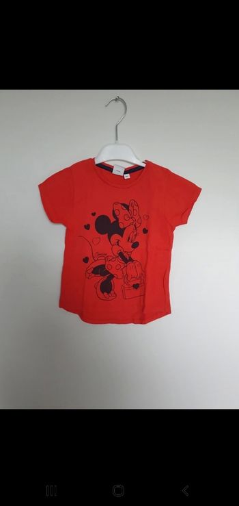 Tee-shirt rouge manche courte minnie 4 ans disney