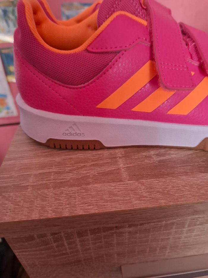 Baskets adidas  tensaur neuves - photo numéro 2