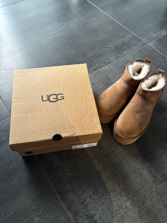 Ugg plateforme 39