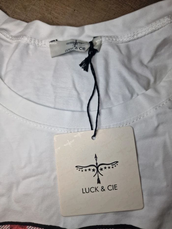 Haut neuf - photo numéro 4