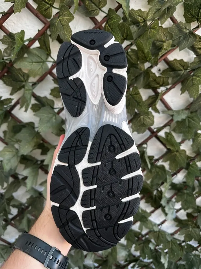Saucony omnigrid 9 Neuve T44 - photo numéro 5