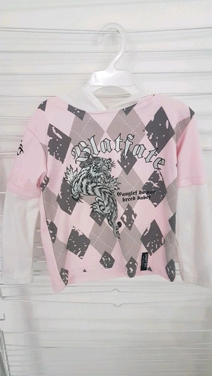 Tee shirt manches longues rose motif tigre