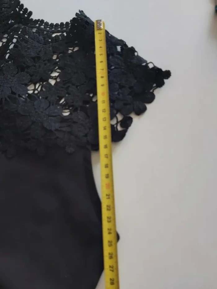 Top fluide et dentelle noir Floerns - photo numéro 5