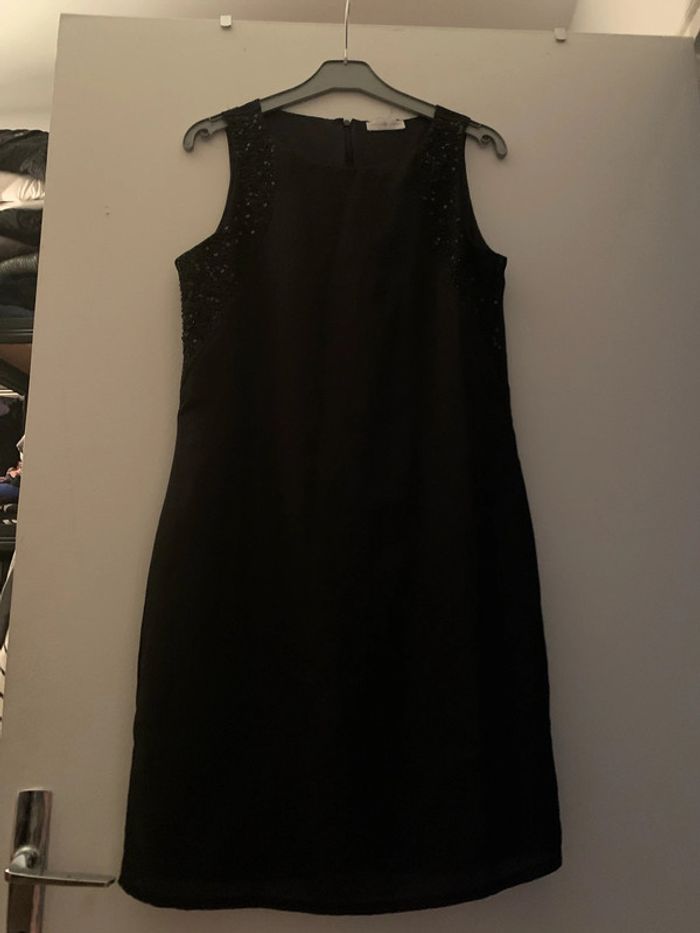 Robe droite noir cache cache