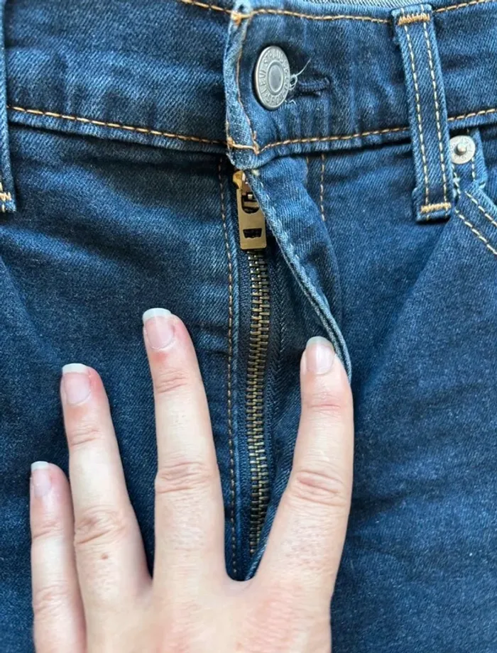 Jean Levi’s homme 512 Slim Taper L/44 W34 L29 – Coupe ajustée droite bleu marine état impeccable - photo numéro 7
