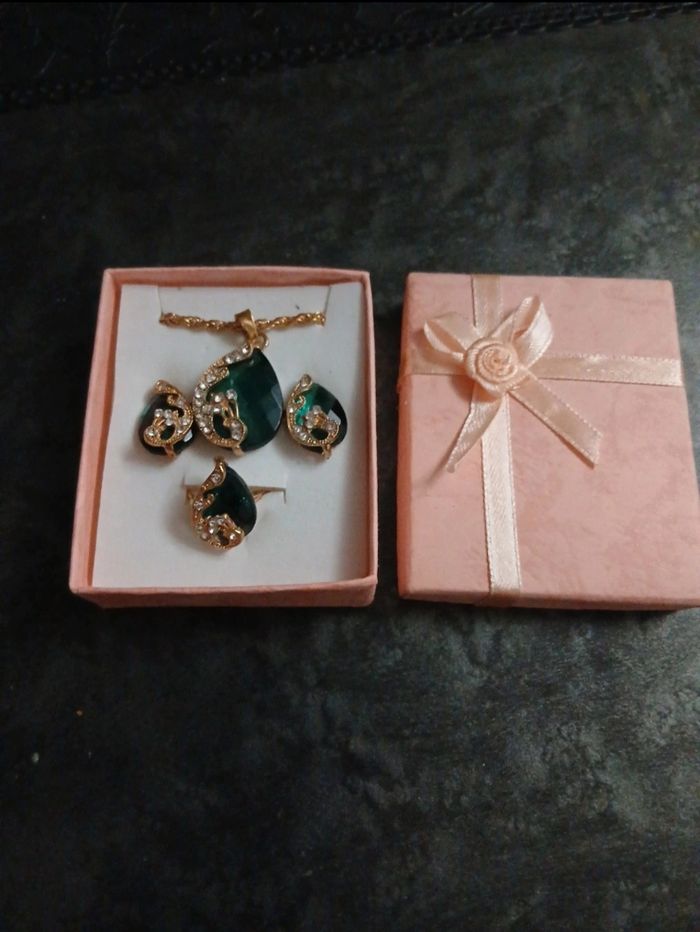 Ensemble collier boucle d oreille et bague ajustable - photo numéro 2