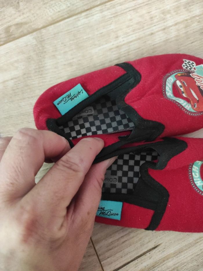 Chaussons Cars idéal rentrée scolaire - photo numéro 3