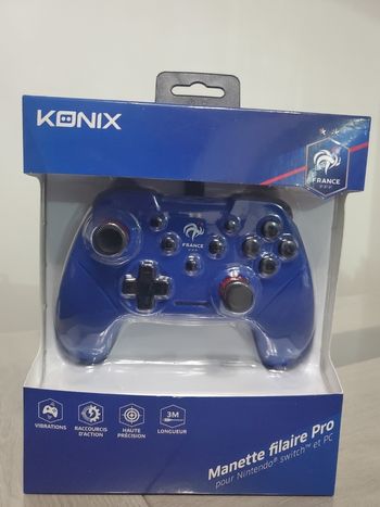 Manette Filaire Pro KONIX Switch et PC.