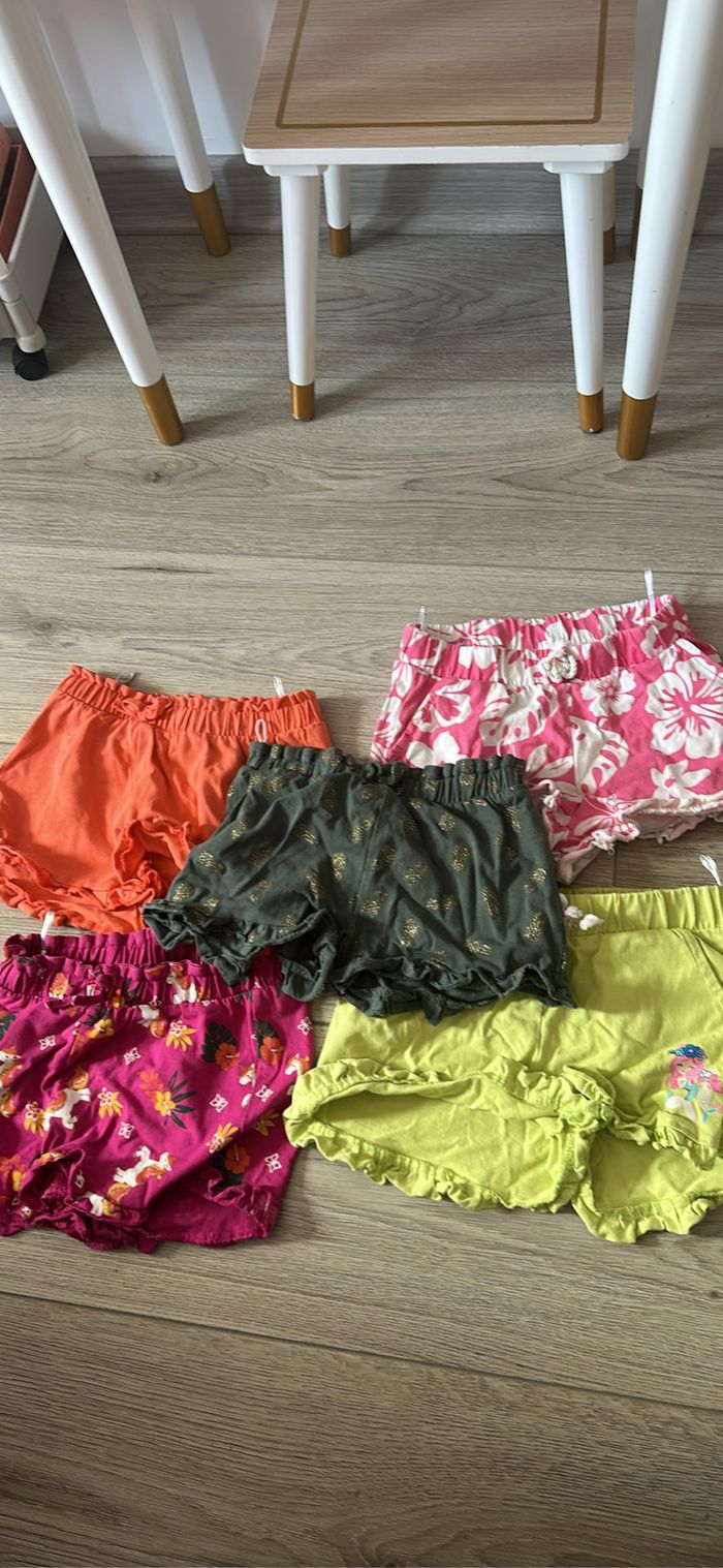 Lot de short 3 ans