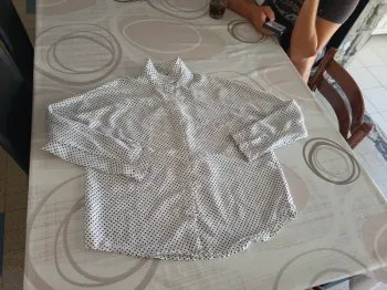 Chemise à pois