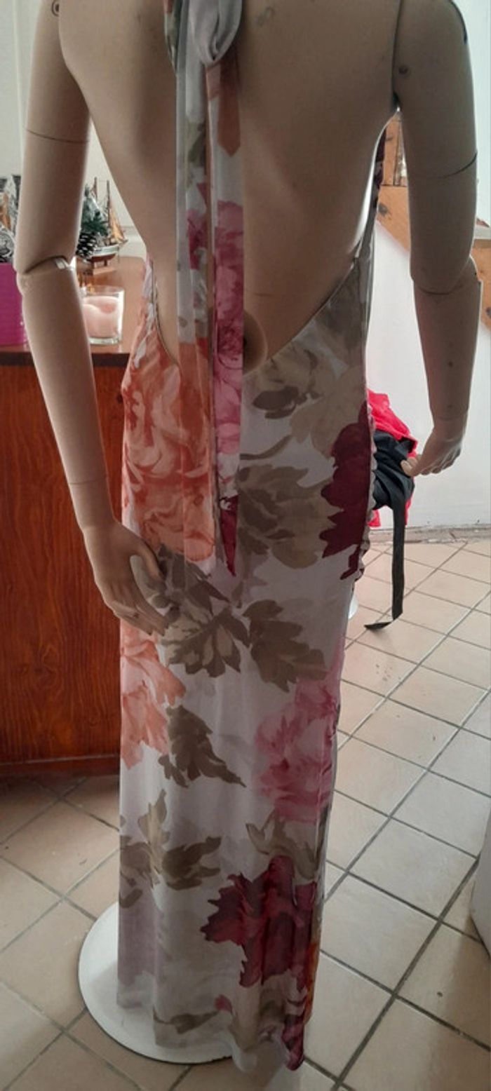 Très jolie robe dos nu neuve Asos Design taille 40 - photo numéro 4