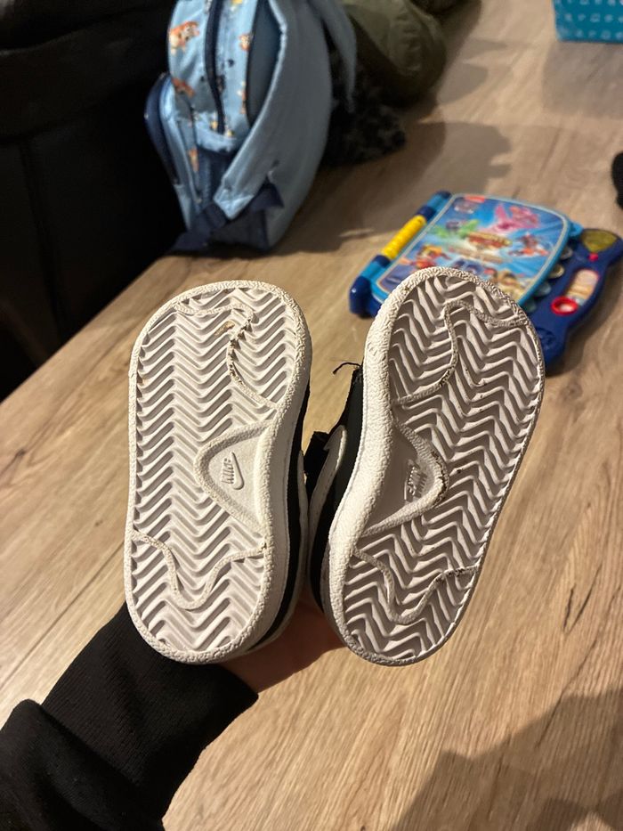 Chaussures Nike - photo numéro 4