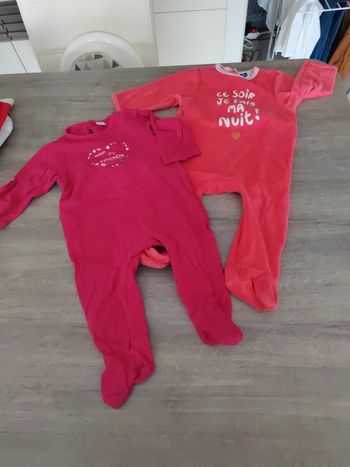 Lot de pyjamas