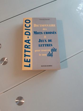 Dictionnaire des Mots Croisés et jeux de lettres
