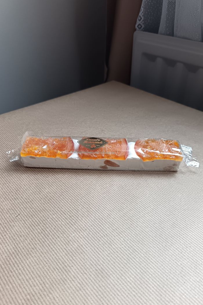 barre nougat tendre aux oranges confites Nicole Bernard NEUF - photo numéro 2