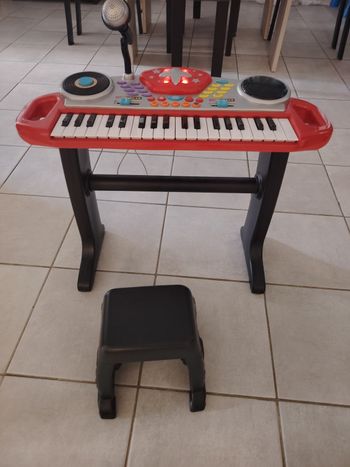 Vend piano electronique