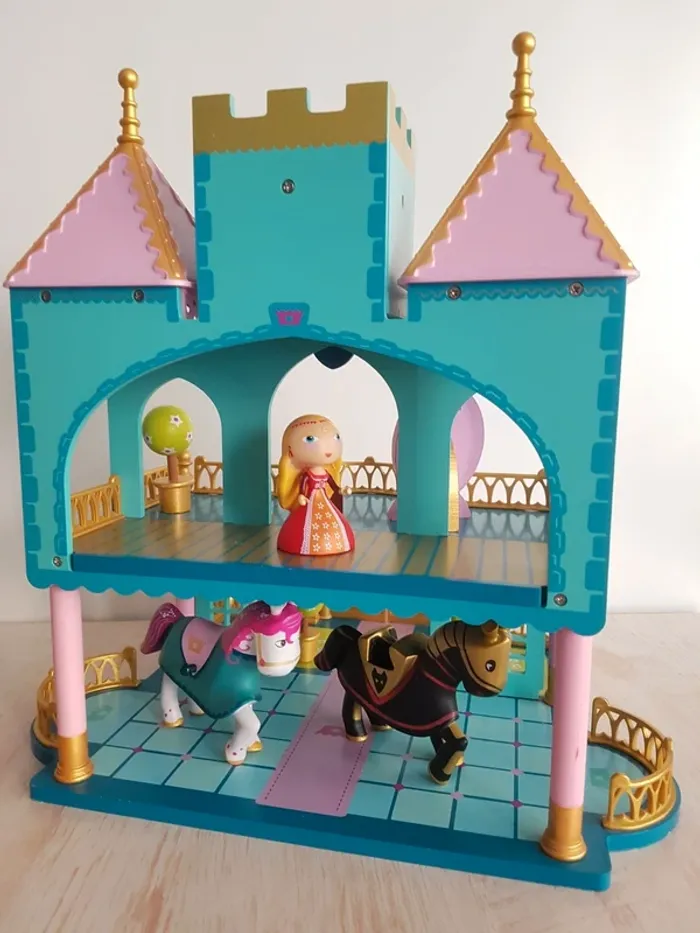 Figurine, palais, chevaux et calèche Djeco en bois - photo numéro 14