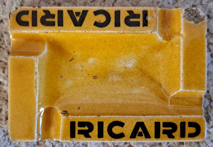 🍽 Ancien cendrier en grès Ricard