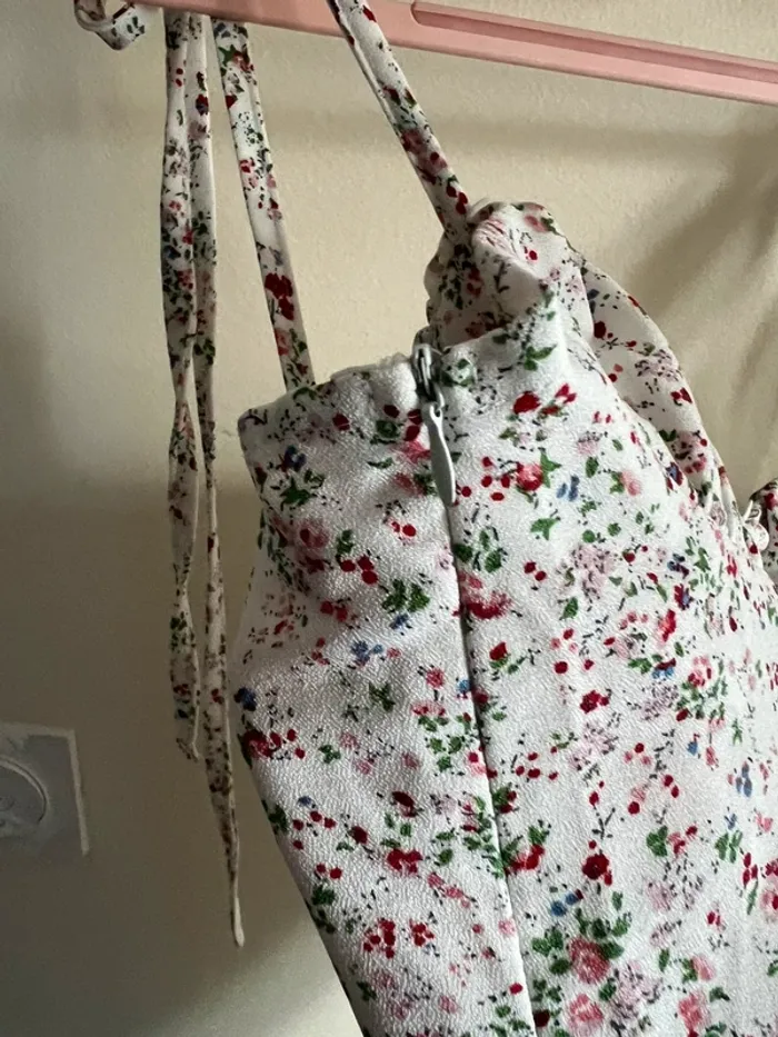 Robe à fleurs - photo numéro 3