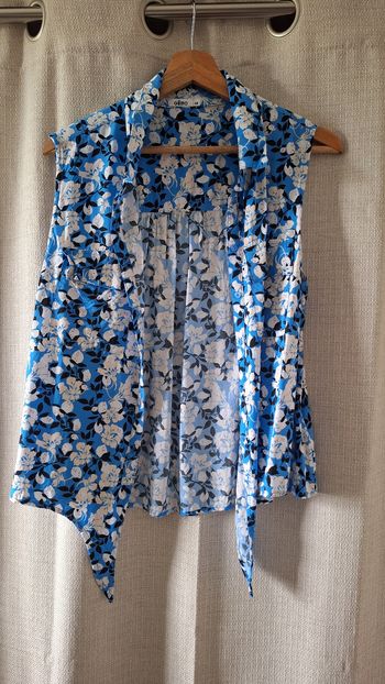 Top bleu fleurs
