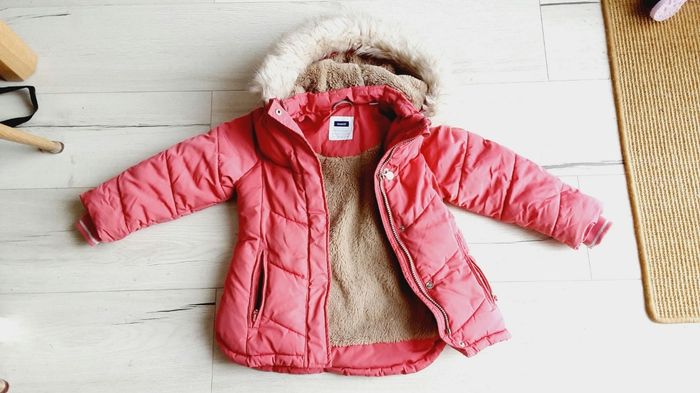Vêtement fille manteau chaud hiver à capuche amovible rose Okaïdi 4 ans - photo numéro 3