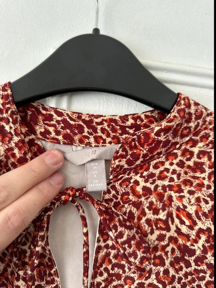 Robe courte manches longues léopard bordeaux beige taille 36 H&M - photo numéro 6