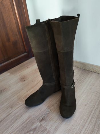 Bottes en daim vert kaki New lander pointure 41