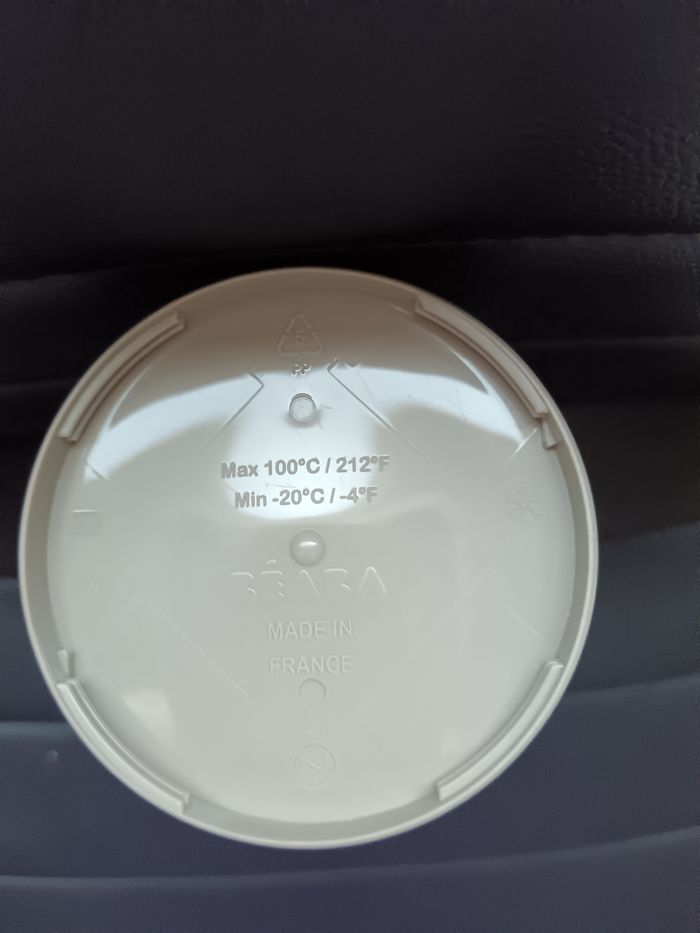 Boîtes de doseuses de lait marque Béaba en excellent état. - photo numéro 8