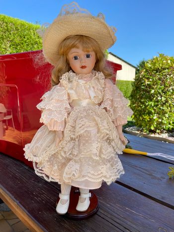 Poupée de collection