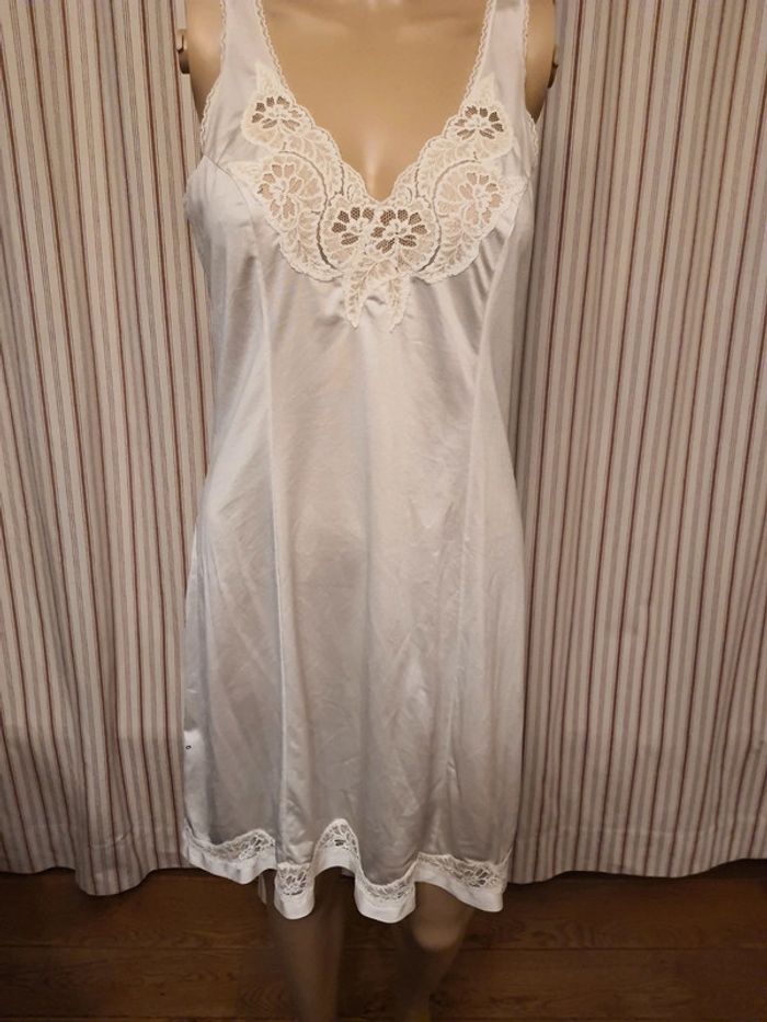 Jolie Nuisette blanche/créme Valisere eu 40 - photo numéro 2