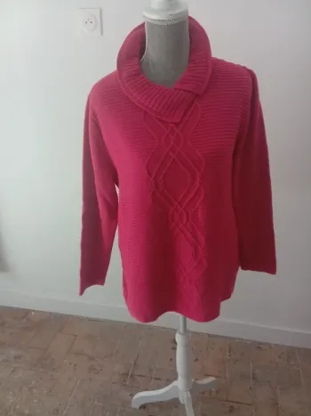 🌹pull canda Taille 40 🌹