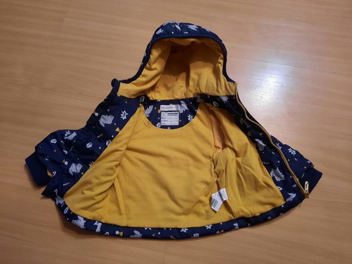 Veste imperméable 12 mois - photo numéro 2