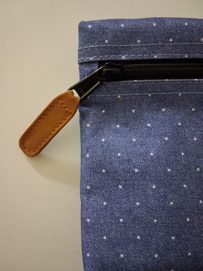 Pochette Cabaïa bleu jean à pois blancs - photo numéro 3