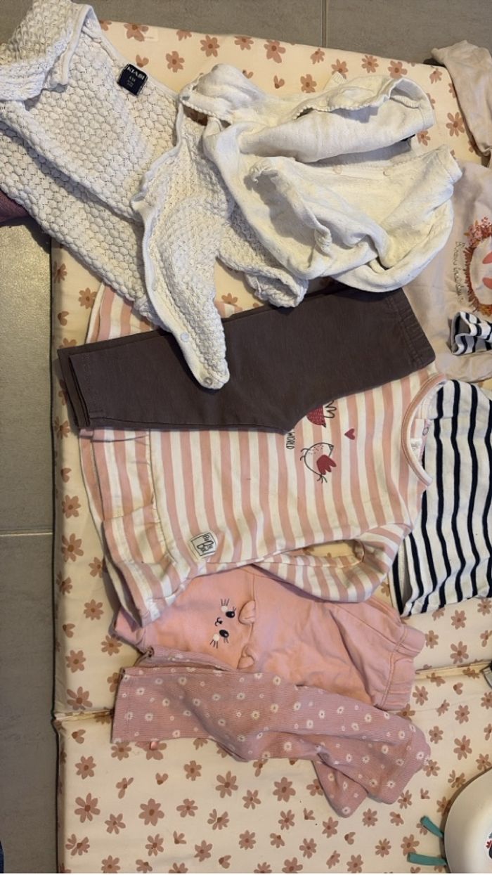 Gros lot hiver 6 mois - photo numéro 8