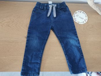 Jeans bébé mixte 18 mois petit bateau tbe