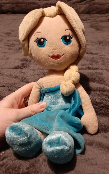 Poupée la reine des neiges