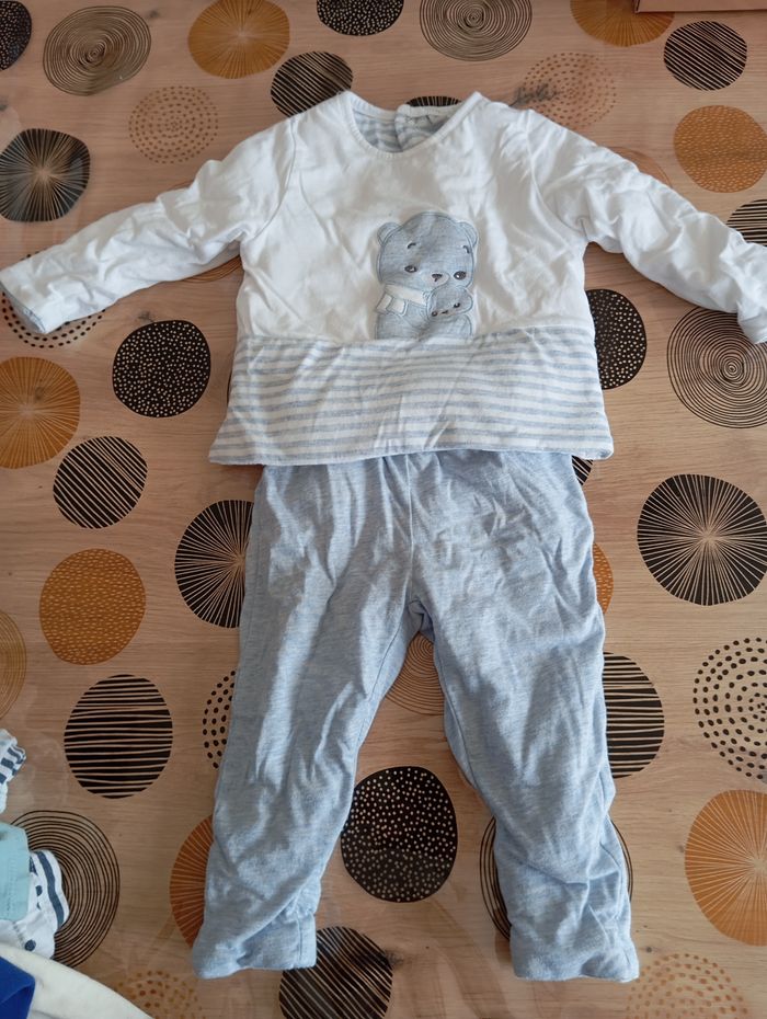 Vêtements  bébé garçon 6-9 mois - photo numéro 3