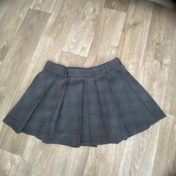 Jupe à carreaux grise, taille 36 Bershka