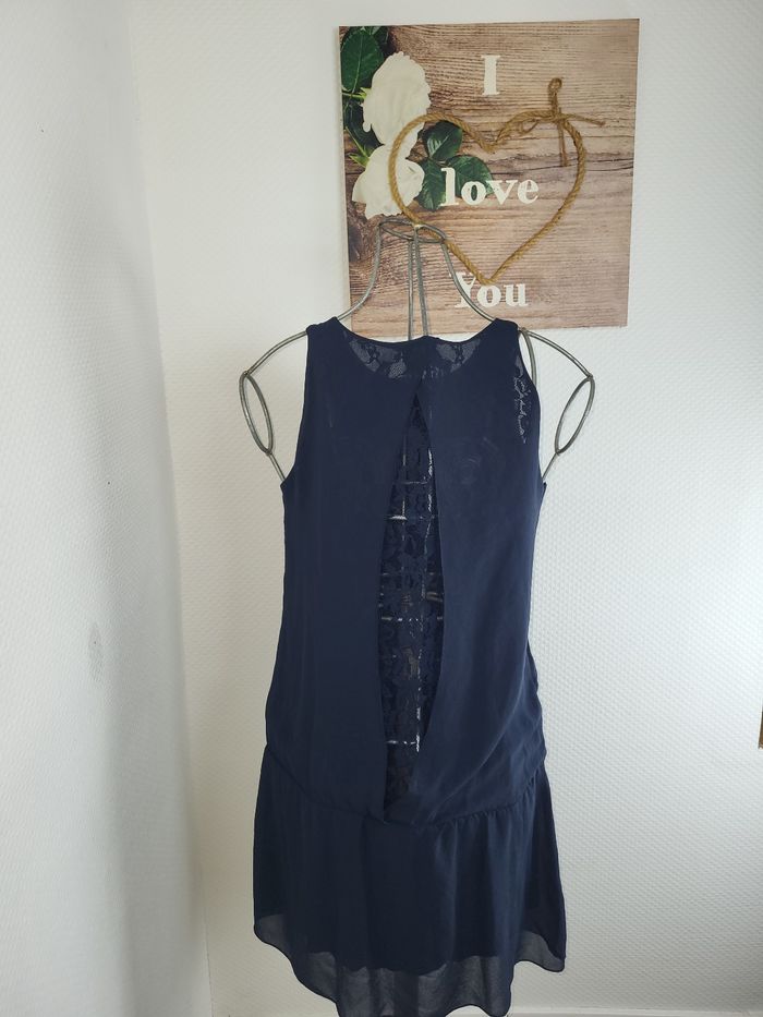 Robe fluide bleu marine avec dentelle au dos-new collection-taille 38 - photo numéro 3