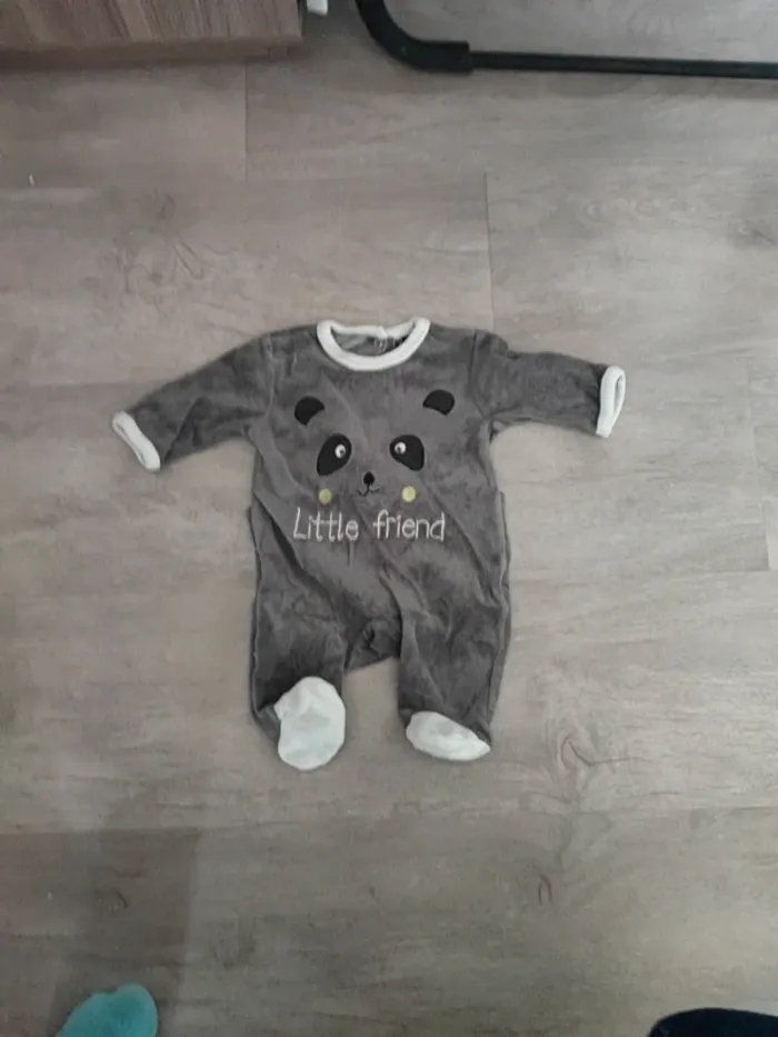 Body et pantalon de naissance + 1 pyjama - photo numéro 2