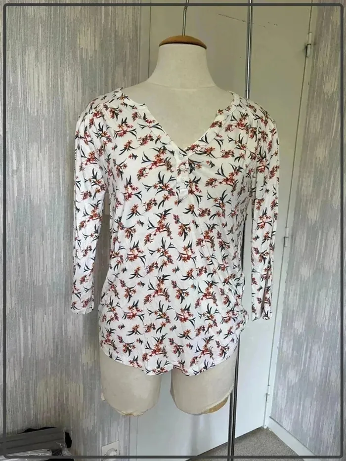 Blouse taille 40 marque tissaia *