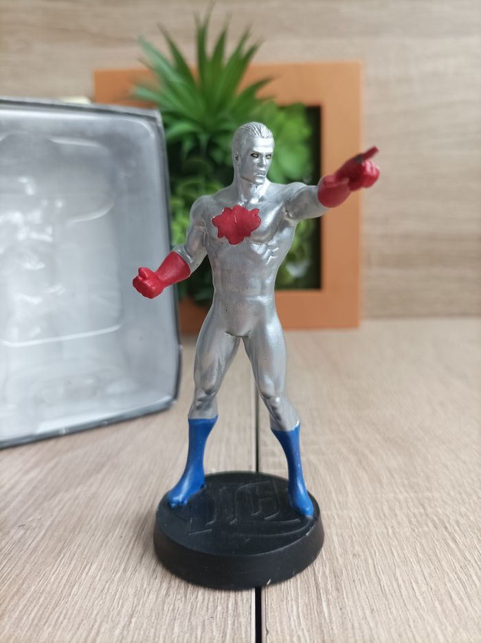 Figurine Captain Atom DC Comics Eaglemoss Super Hero - photo numéro 1