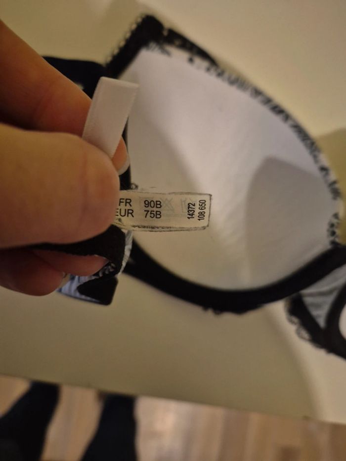 Soutien gorge - photo numéro 3