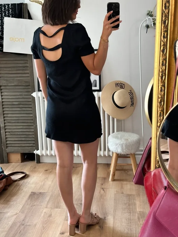 Robe Sézane noire taille 38 - photo numéro 2