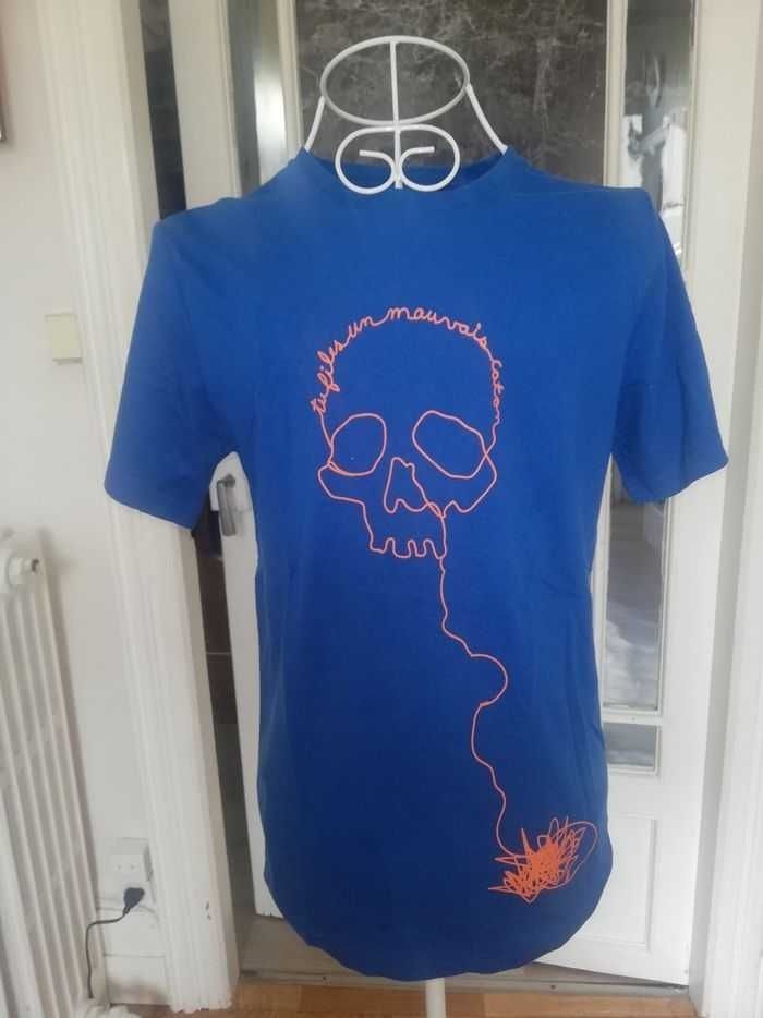 T-shirt neuf 12 ans