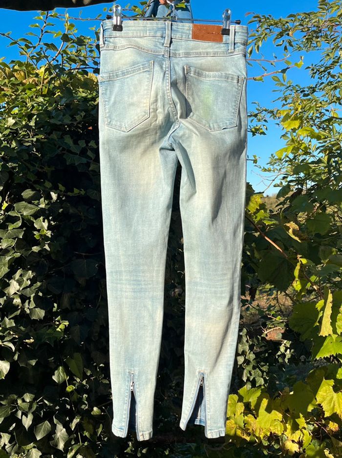 Jean skinny bleu clair nuancé - photo numéro 4
