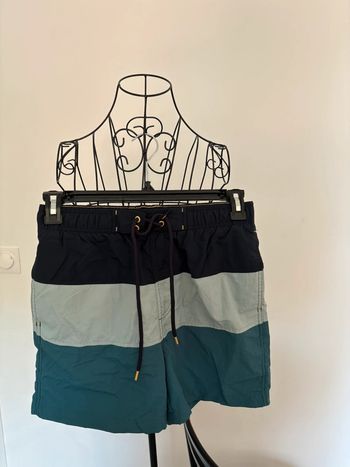 Short de bain Kiabi, taille M.