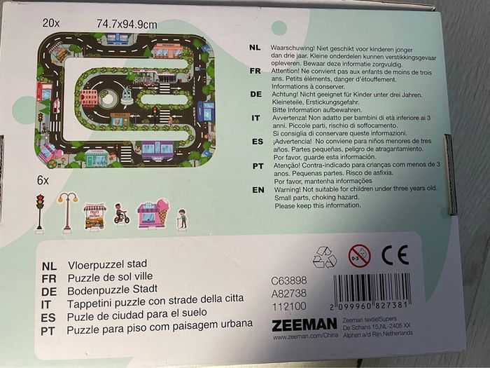 Puzzle circuit avec accessoires et 2 voitures - photo numéro 2
