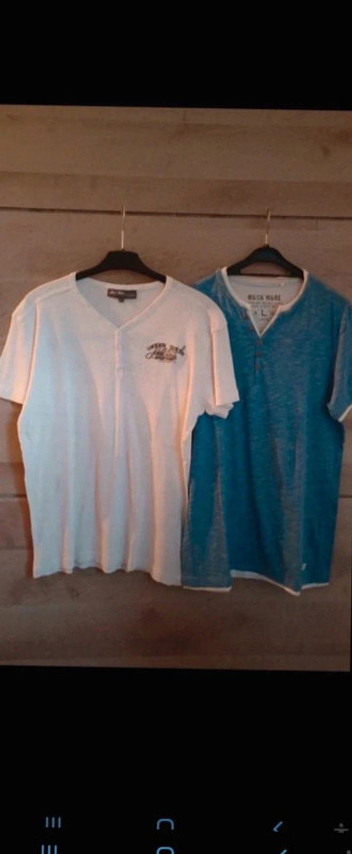 Lot de 2 tee-shirt homme Taille L cbk