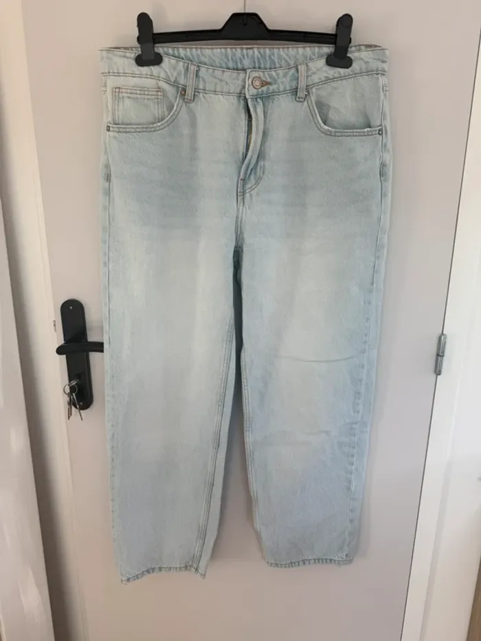 Jean Mom Bershka taille 42 bleu clair - photo numéro 3